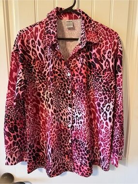 SHEIN Pink & Fuchsia Leopard Print Button-Down Shirt